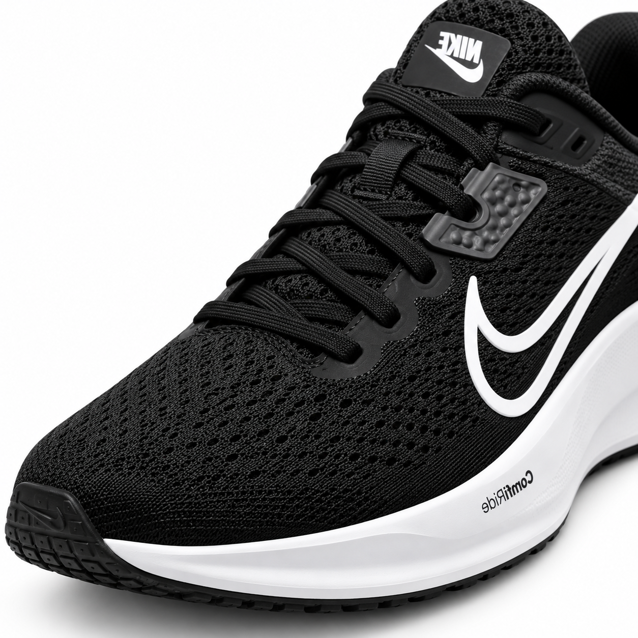 NIKE QUEST 6