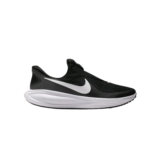 NIKE REVOLUTION 8